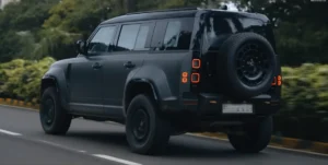 Comparison: Defender Octa vs. Standard Defender