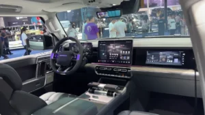 The Manshy 917 doesn't blend into traffic — it dominates it. The design language is sharp, angular, and deliberately intimidating.